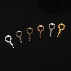 DIY Schmuckzubehör mit 9mm Metall Ösenschrauben in sechs verschiedenen Metallic-Farben