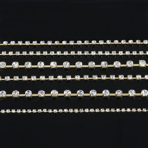 Catene di strass dorate a più file in sei dimensioni per decorazioni fai-da-te