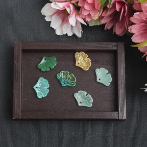 Handmade 2mm glass ginkgo leaf pendants for DIY hairpins and jewelry making