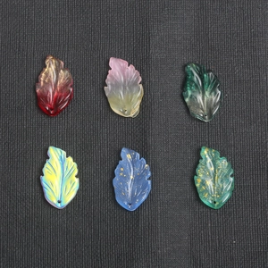 DIY 2mm glass ginkgo leaf pendants with gold foil and gradient colors for hairpins
