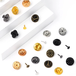 Chiusure a farfalla per spille e distintivi fai-da-te in cinque colori metallici