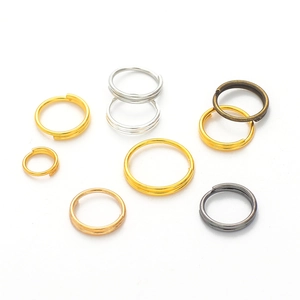 Sortiment an Doppel-Spaltringen in Gold, Silber und Bronze für DIY-Schmuck