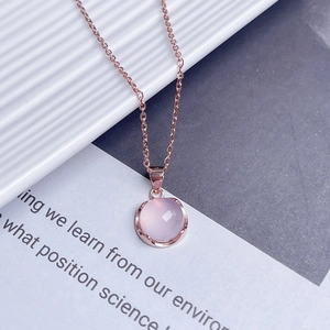 Elegant S925 silver necklace with a round pink chalcedony pendant in rose gold finish