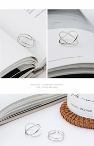 Bagues minimalistes en argent sterling S925 avec double couche et ligne croisée sur blanc