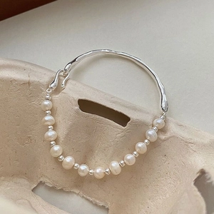 Bracelet en Argent Sterling S925 Avec Perles d'Eau Douce pour Femmes Élégant Design de Niche Fait à la Main Bijoux Géométriques Demi Bracelet Cadeau