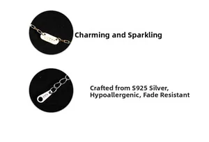 Vue macro de l'estampillage S925 en argent sterling et gravure Lucky sur le collier