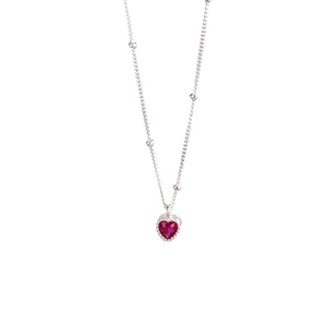 Collier en argent sterling S925 avec pendentif cœur rouge et détails perlés fins