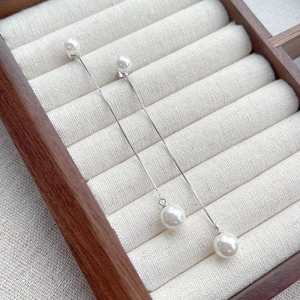 Élégantes boucles d'oreilles pendantes en argent S925 avec perles sur boîte en bois