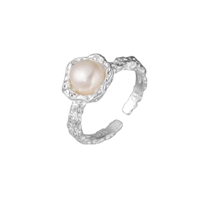 Anello in argento S925 con perla d'acqua dolce e finitura con trama a lava unico
