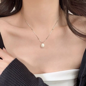 Collier Pendentif Perle d'Eau Douce en Argent Sterling S925 Chaîne Serpent Minimaliste Avec Perles Bijoux Élégants Pour Femmes