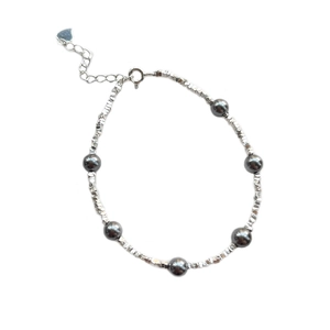 S925 sterling silver beaded bracelet with black pearls and heart charm for women
