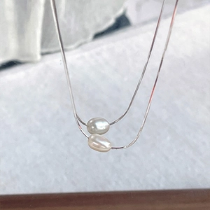 Collane in argento sterling S925 con due perle d'acqua dolce su sottili catene a serpente