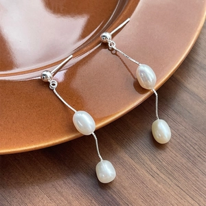 Boucles d'Oreilles Traversantes en Argent Sterling S925 Perle d'Eau Douce Long Gland Chaîne Minimaliste Bijoux pour Femmes