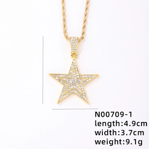 Collier hip hop avec pendentif étoile dorée serti de zircons et chaîne corde