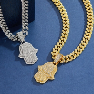 Collier Pendentif Main de Fatima Hamsa Hip Hop Alliage de Zinc Iced Out Strass Chaîne Maille Gourmette Bijoux Hommes Femmes Or Argent