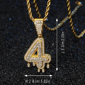 Collier hip hop plaqué or avec pendentif chiffre 4 serti de strass sur chaîne torsadée
