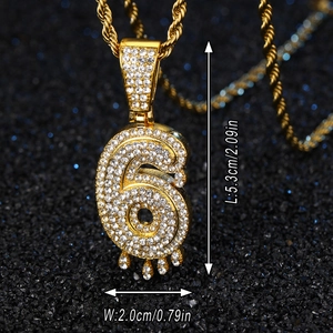 Collier avec pendentif chiffre 6 doré serti de strass et breloque goutte d'eau