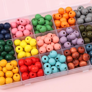 50 bunte matte Holzperlen in einer transparenten Box für DIY Schmuckherstellung Sets