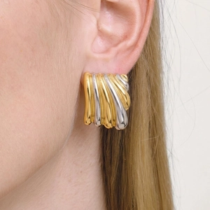 Geometric Pleated Wave Stud Earrings Stainless Steel Waterproof Hypoallergenic Bi-Color Gold Silver Women Fashion Jewelry