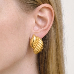 Textured Shell Leaf Stud Earrings 304 Stainless Steel Hypoallergenic Minimalist Statement Jewelry For Women