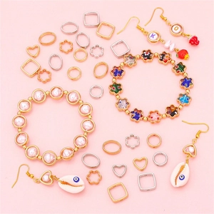 Set aus goldenen CCB-Perlen, Rahmen und bunten DIY-Schmuckstücken für Armbänder