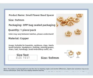 Détail macro d'une perle intercalaire fleur plaquée or 9mm en cuivre pour bijoux DIY