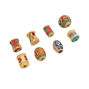 Perline smaltate in stile oro antico con motivi floreali per bracciali e collane DIY