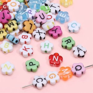 Perles Alphabet en Forme de Fleur en Acrylique pour la Fabrication de Bijoux DIY Bracelet Collier Lettres Colorées