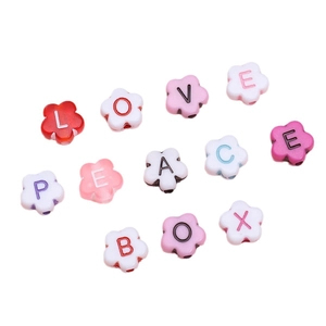 Perles alphabet en acrylique de 10mm en forme de fleur pour bijoux et colliers DIY