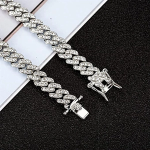 Chaîne cubaine argentée avec cristaux brillants style hip hop pour homme et femme