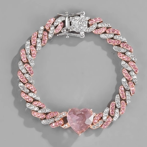 Chaîne cubaine 9mm bicolore avec grand pendentif cœur rose et zircons scintillants