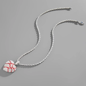 Hip hop iced out broken heart pendant necklace with red crack design on twisted rope chain