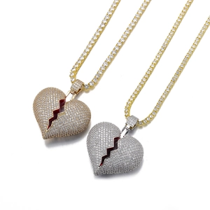 Set di collane con ciondolo a cuore hip hop in oro e argento con intarsio di zirconi