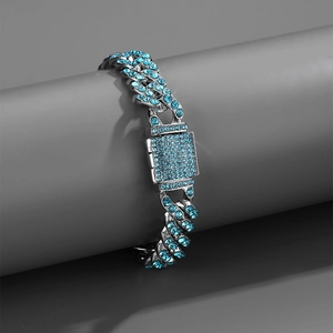 Heren hiphop 11mm Cuban link ketting met lichtblauwe strass op een zilveren basis