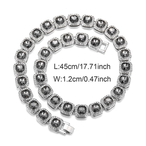 Catena cubana di lusso da 12mm in argento con quadrati di ossidiana nera e cristalli, 45cm