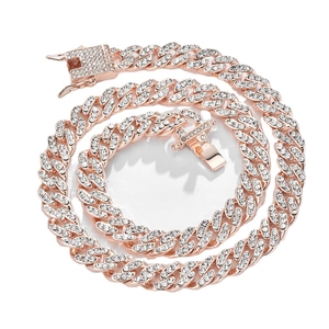 Collier chaîne Cuban Link en or rose serti de strass blancs pour un style hip hop