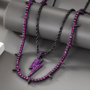 Parure hip hop panthère noire avec pendentif éclair en zircon violet et chaîne à pointes