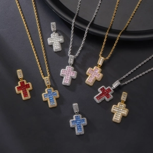 Collana Con Ciondolo a Croce Piena di Strass Hip Hop per Uomo Donna Lega di Zinco Strass Catena a Corda Gioielli di Moda