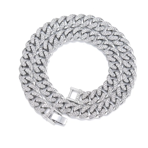 Collana cubana da 13mm in argento con diamanti sintetici e chiusura di sicurezza doppia
