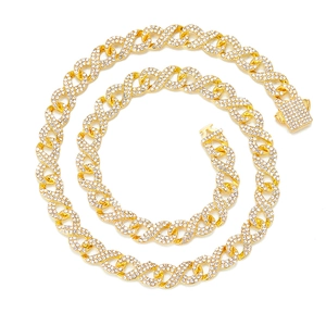 Collier cubain à maillons infinis dorés avec strass étincelants style hip-hop