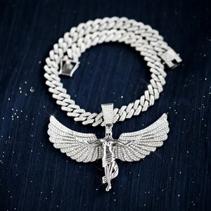 Collier chaîne cubaine argent hip-hop avec pendentif ailes d'ange serti pour hommes
