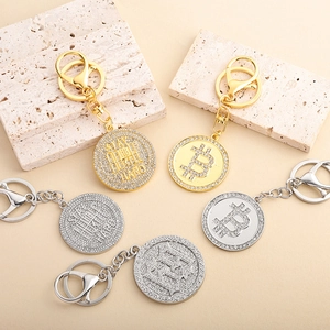 Portachiavi Bitcoin in lega di zinco con strass in oro e argento per uno stile hip-hop