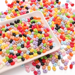 Assortimento di perline a forma di arachide in acrilico 8x5mm per gioielli fai-da-te