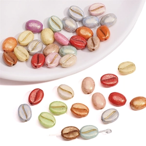 Kleurrijke acryl koffieboon kralen met gouden accenten voor handgemaakte DIY sieraden