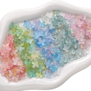 Perles fleurs 9mm en acrylique et feuilles d'or pour création bijoux DIY
