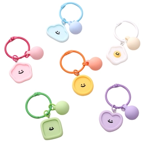 Bunte 16mm Macaron-Harz-Schlüsselanhänger mit Smiley-Gesicht für DIY Taschenzubehör