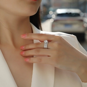 Three-piece S925 sterling silver ring set featuring moissanite stones and street style