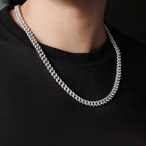Classic S925 sterling silver Cuban link chain necklace with Moissanite for men and women