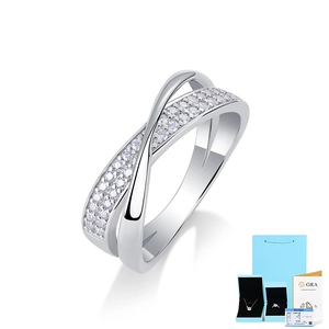 Detail of 925 silver ring with criss-cross moissanite rows and GRA certificate box
