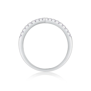 Detailed macro view of S925 sterling silver V-shaped ring with pavé moissanite accents